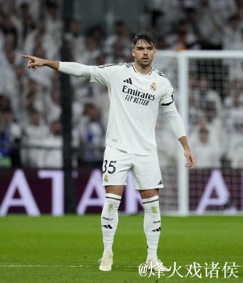 劳尔-阿森西奥发帖追思祖父:希望你一直在我身边 劳尔-阿森西奥发帖追思祖父:希望你一直在我身边